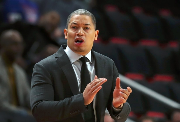 开云中国-皮耶罗欧洲杯决赛失单刀